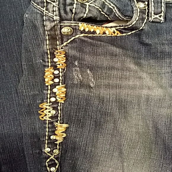 Rock Revival Jeans - Picture 4 of 5